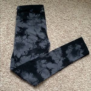 Full length black tie dye leggings